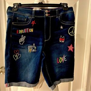 Youth Girl Size14 Jordache Denim Jean Shorts Patches Peace Love Adjustable